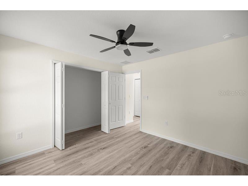 11 Bay Place Ocklawaha FL 32179 OM708619 image18