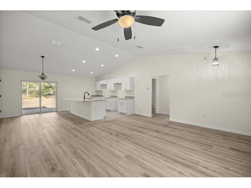 11 Bay Place Ocklawaha FL 32179 OM708619 image5