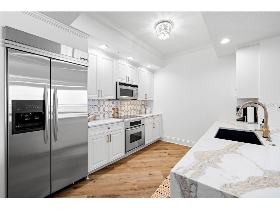 11 Baymont Street #909 Clearwater Beach FL 33767 TB8431452 image4