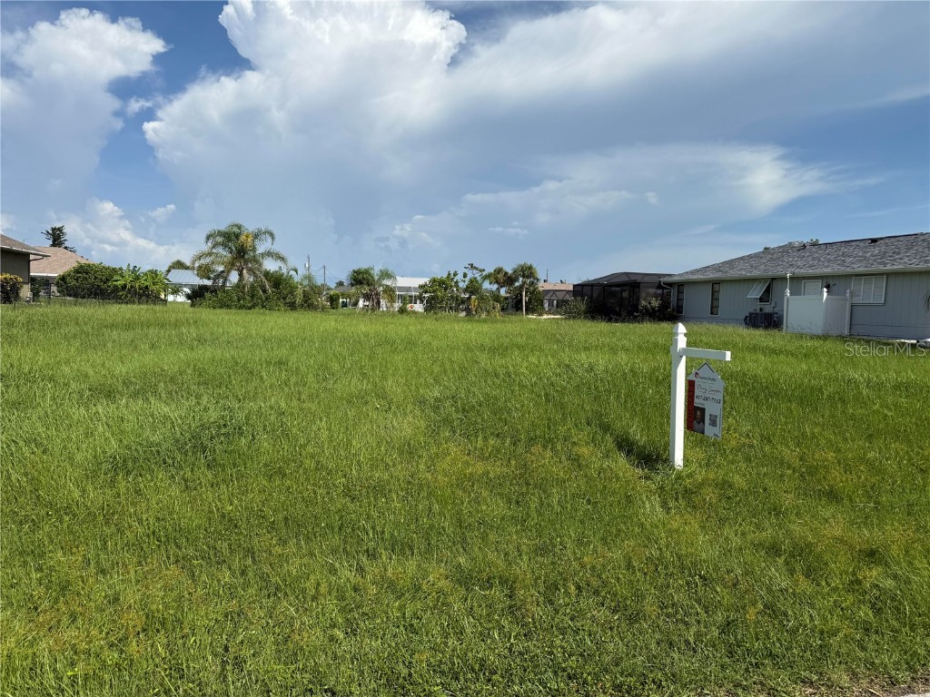 11 Bunker Circle Rotonda West FL 33947 A4657906 image1