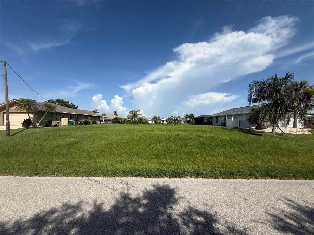 11 Bunker Circle Rotonda West FL 33947 A4657906 image2