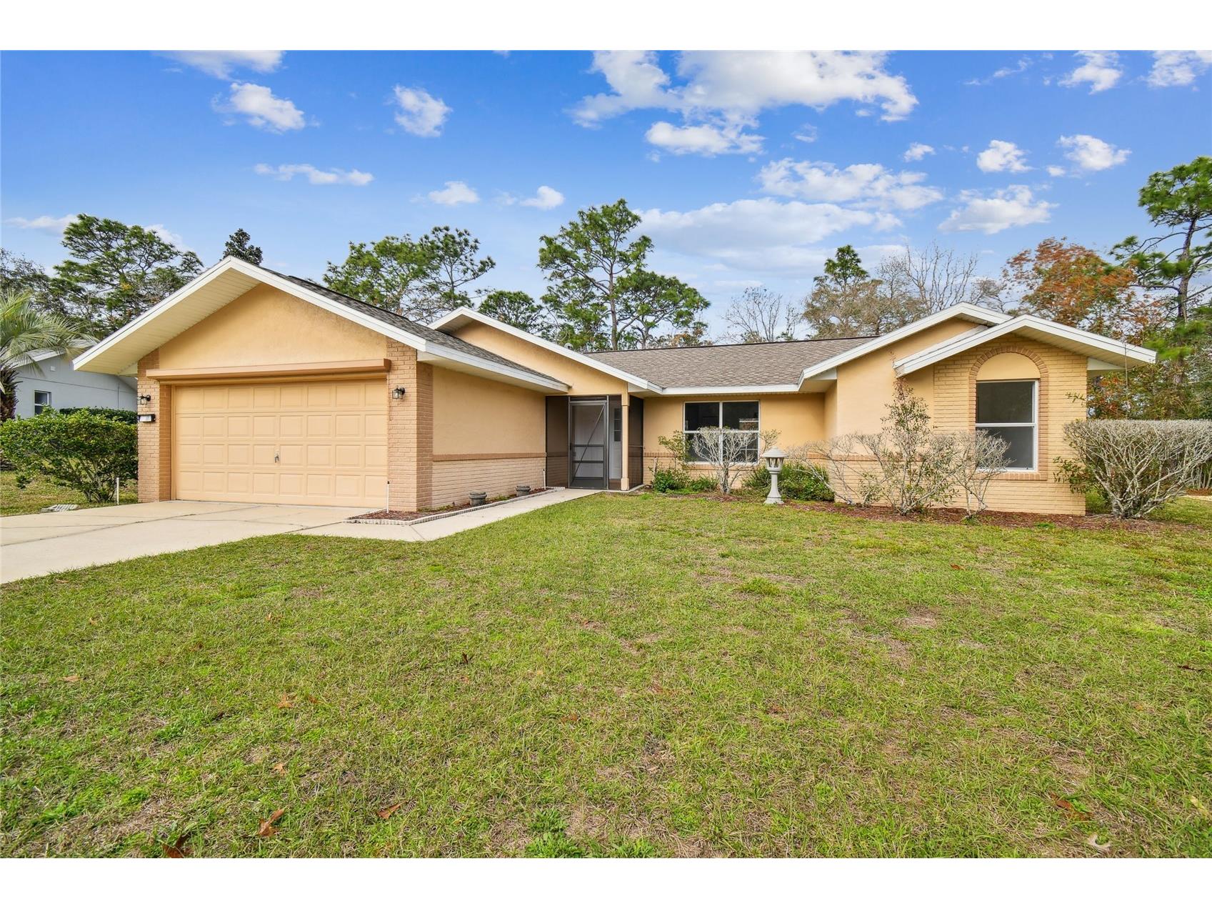 11 Carnation Court E Homosassa FL 34446 O6411323 image2