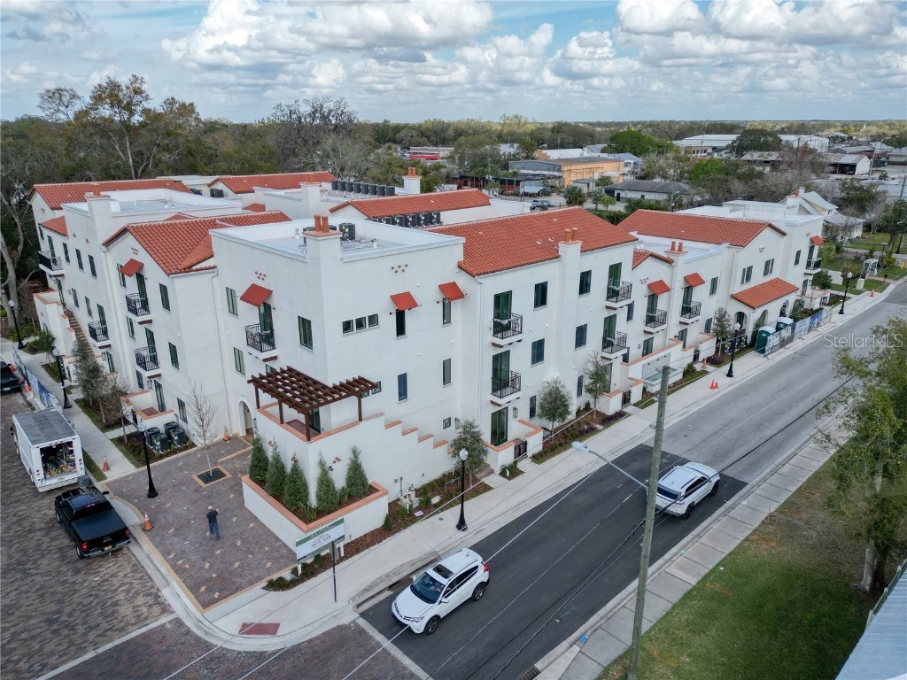 11 E Smith Street #SEVILLE Winter Garden FL 34787 O6068143 image1