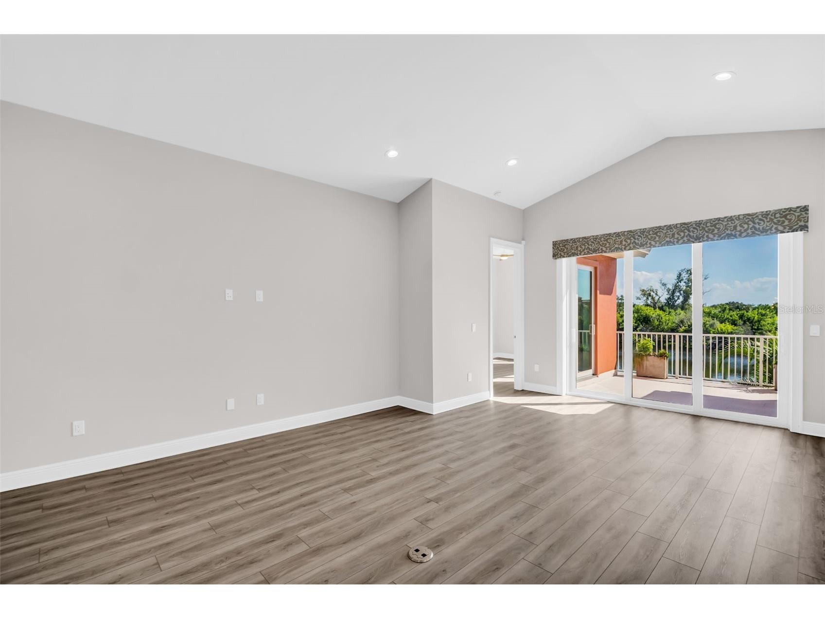 11 Franklin Court S #C Saint Petersburg FL 33711 - BOCA CIEGA BAY TB8476214 image5