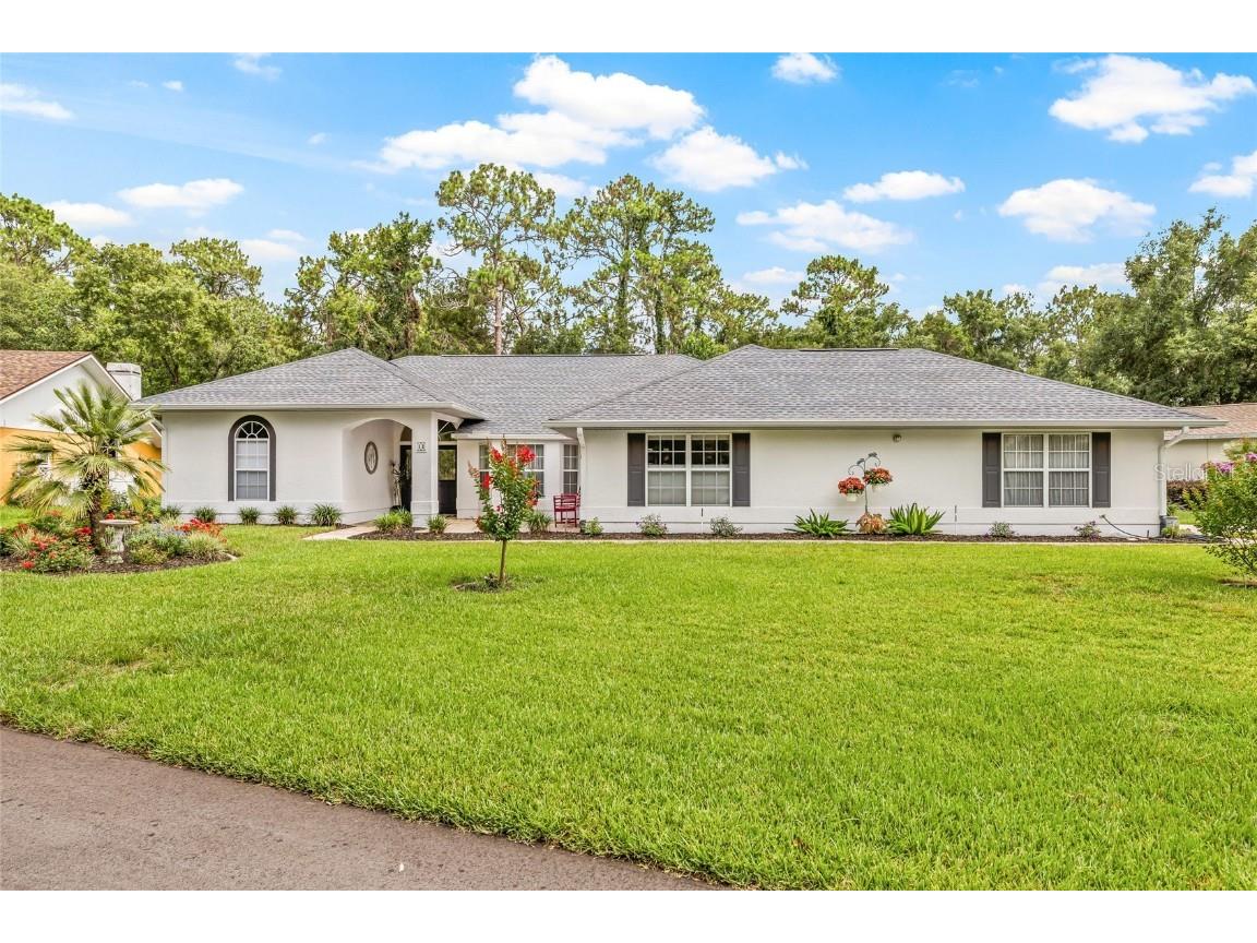 11 Hemlock Court E Homosassa FL 34446 W7876682 image1