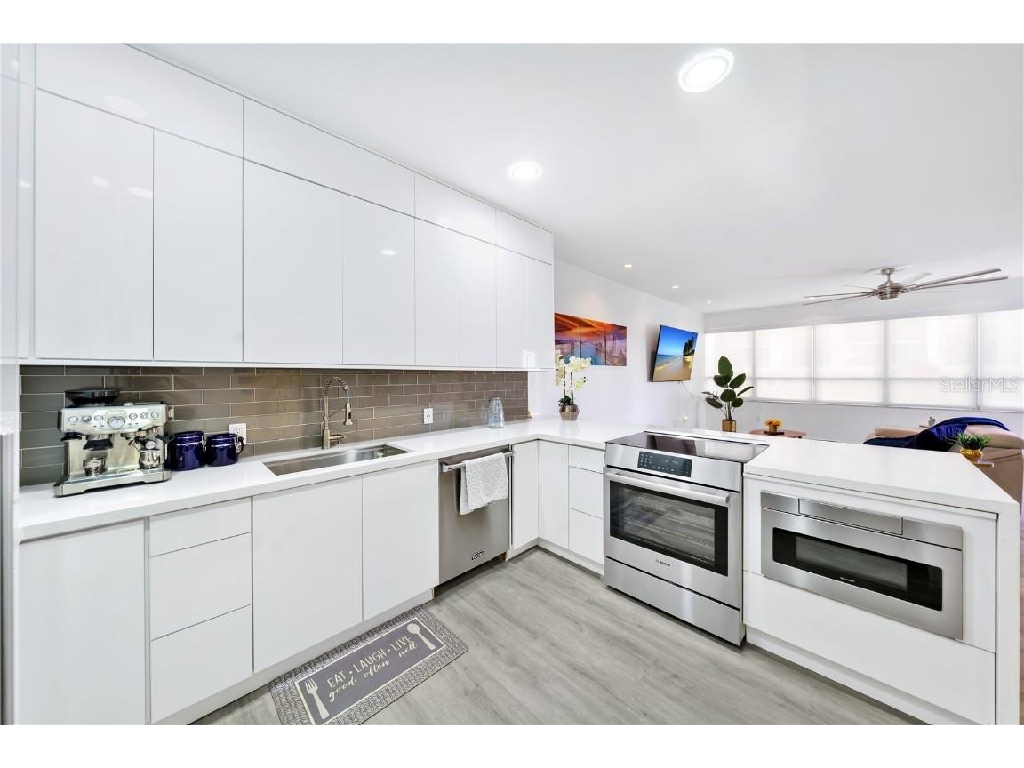 11 Island Avenue #309 Miami Beach FL 33139 O6355548 image16