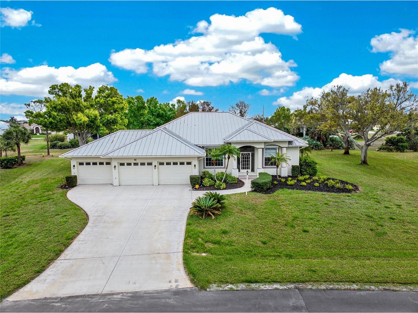 11 Leeward Drive Placida FL 33946 D6146547 image1