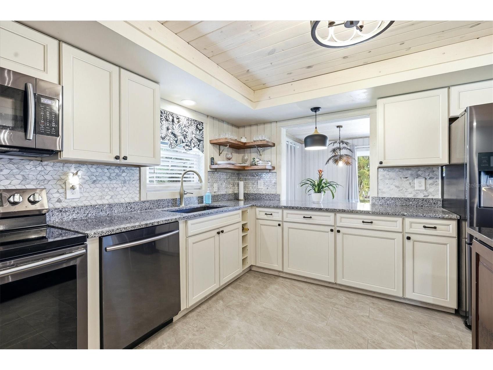 11 Oakland Hills Court Rotonda West FL 33947 D6147336 image19