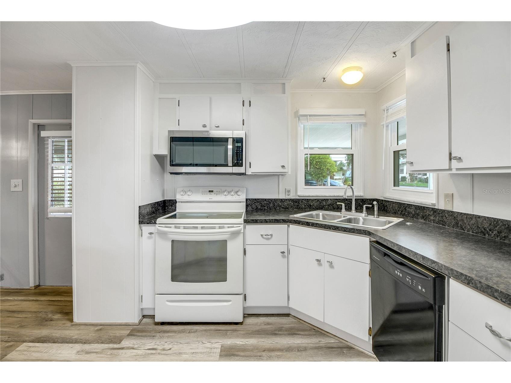 11 Orangewood Drive Fruitland Park FL 34731 - LAKE GRIFFIN G5106769 image11