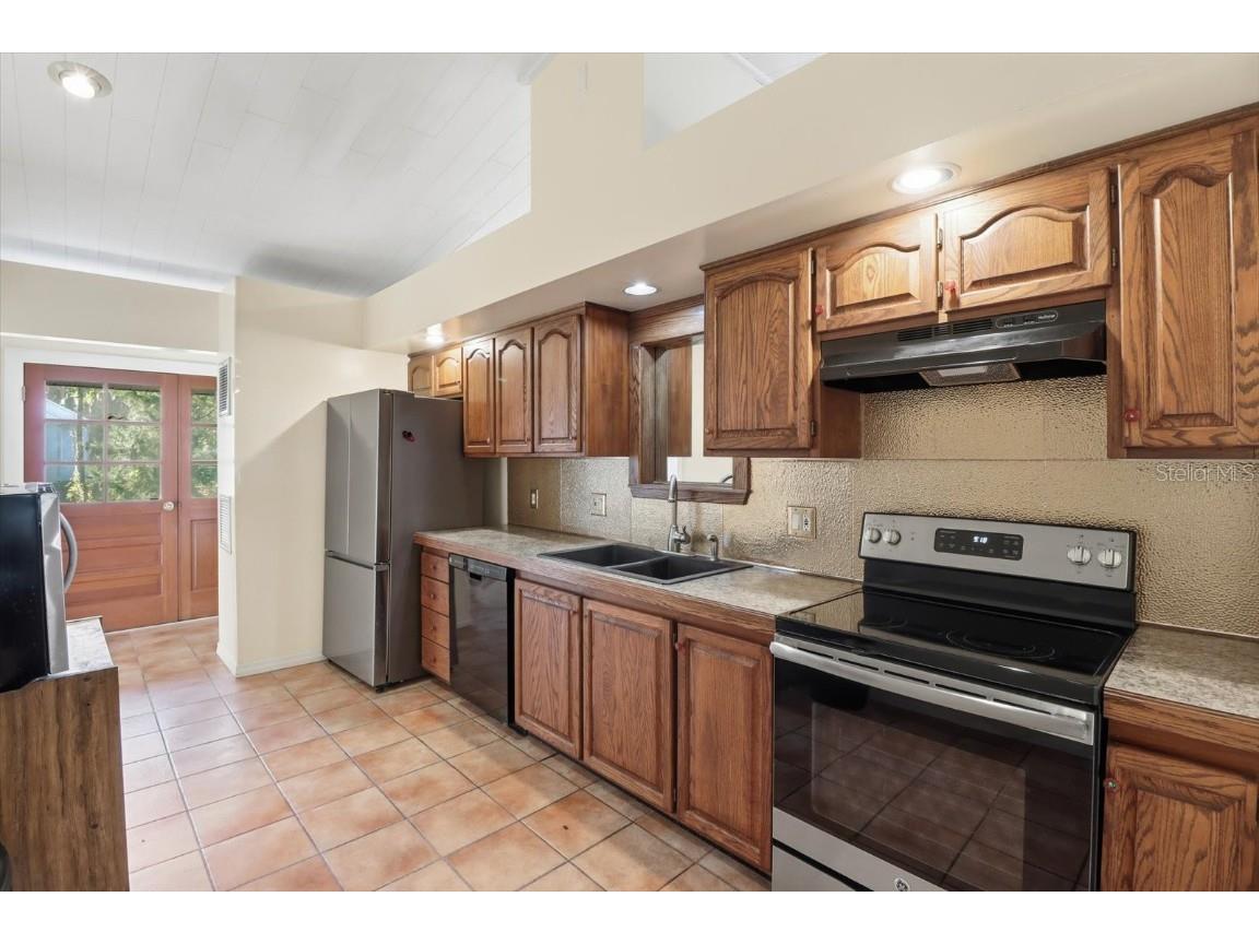 11 Patricia Road Yankeetown FL 34498 TB8462103 image7
