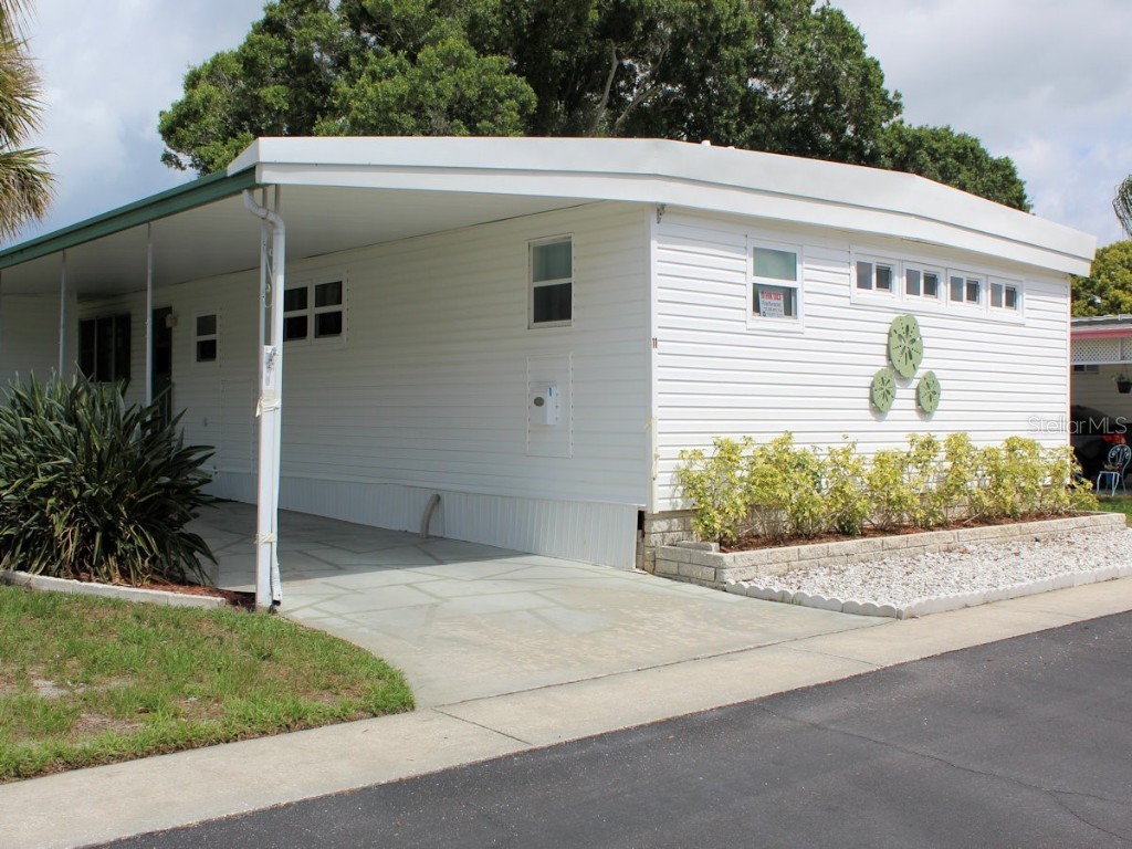 11 Sabal Palm Drive Largo FL 33770 U8246878 image1