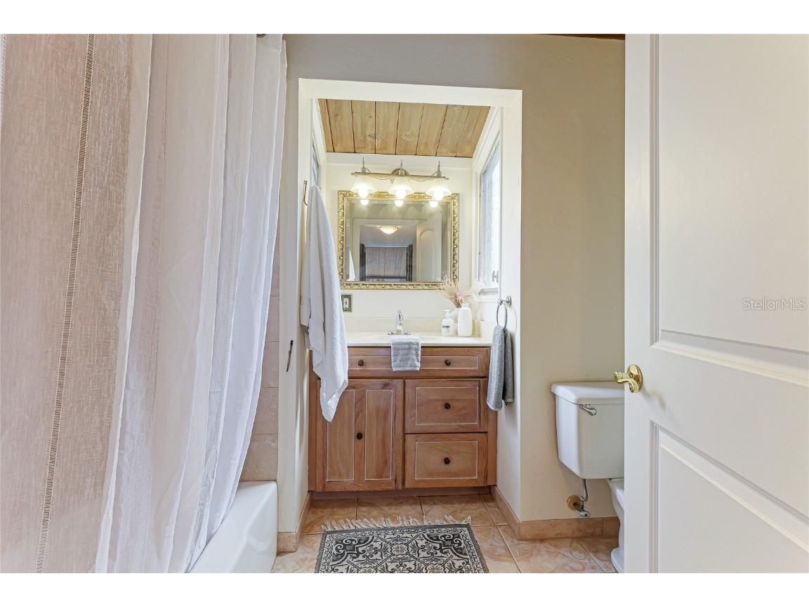 11 Sandy Cove Road #8F Sarasota FL 34242 A4668493 image24