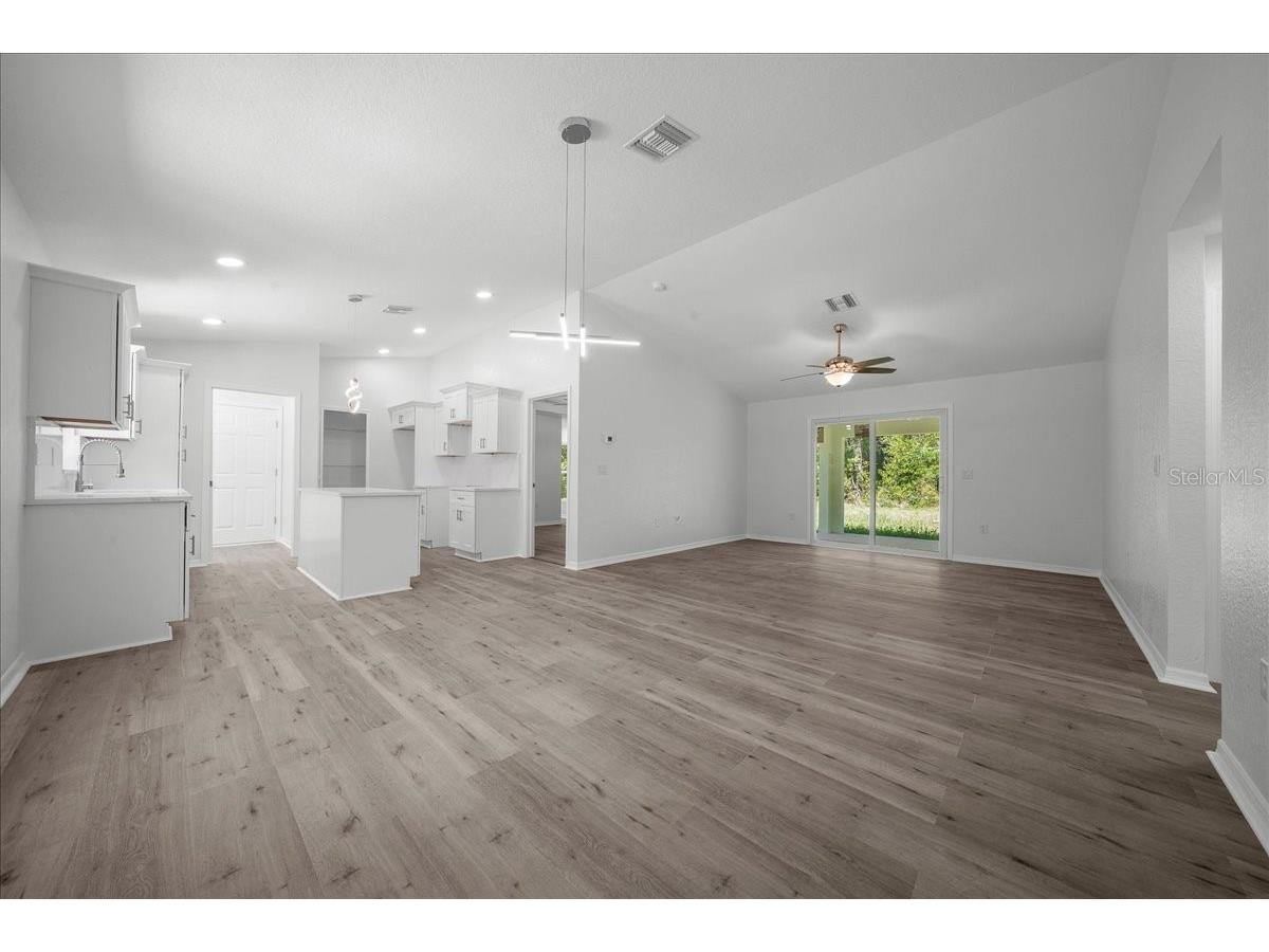 11 Sequoia Loop Place Ocklawaha FL 32179 OM717580 image20