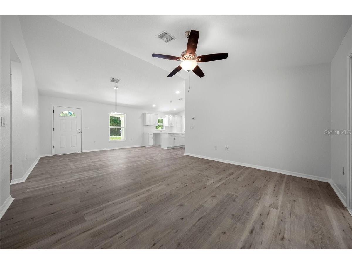 11 Sequoia Loop Place Ocklawaha FL 32179 OM717580 image21