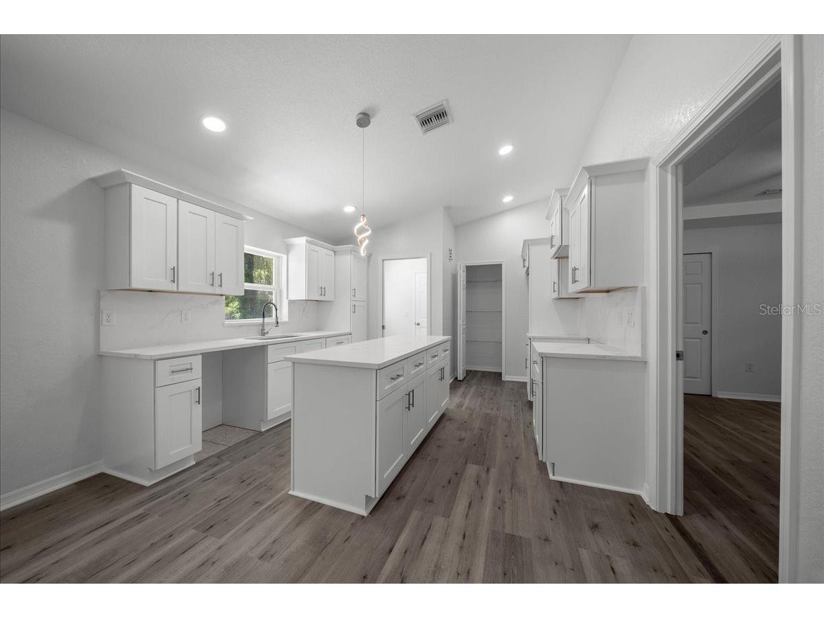 11 Sequoia Loop Place Ocklawaha FL 32179 OM717580 image30