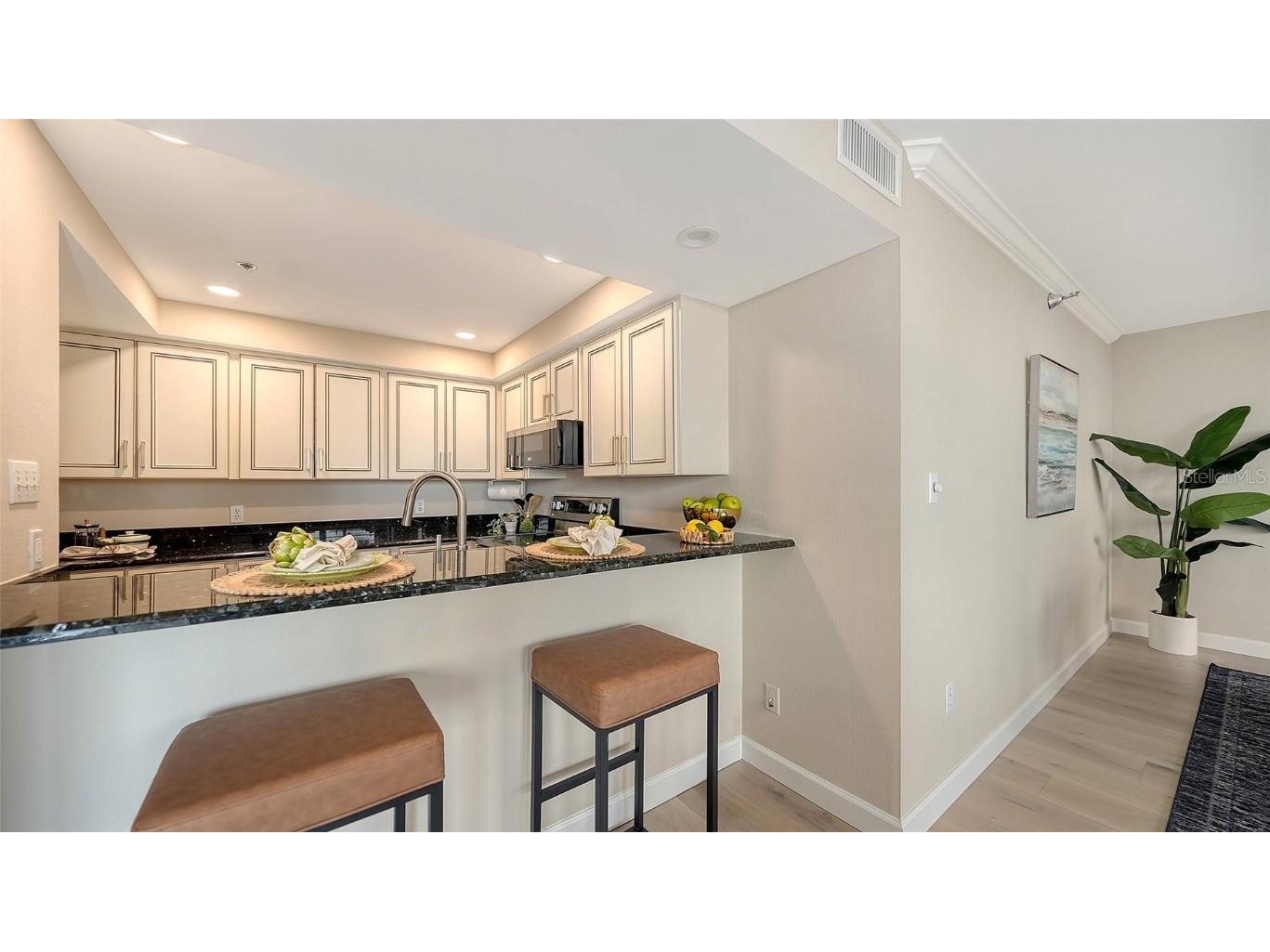 11 Sunset Drive #303 Sarasota FL 34236 A4642099 image13