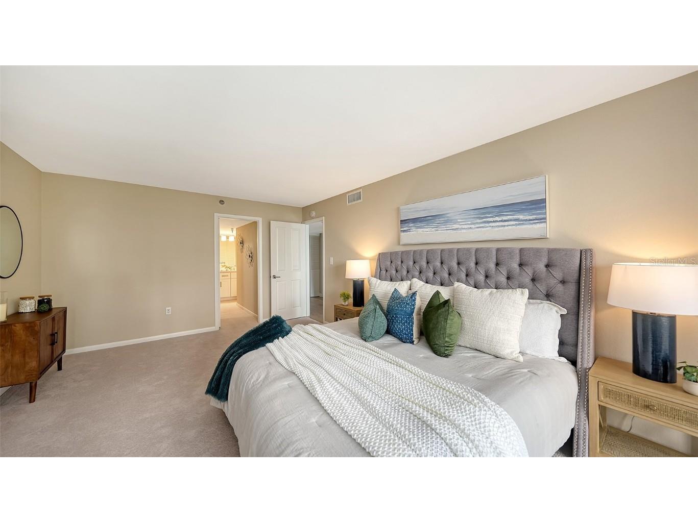 11 Sunset Drive #303 Sarasota FL 34236 A4642099 image23