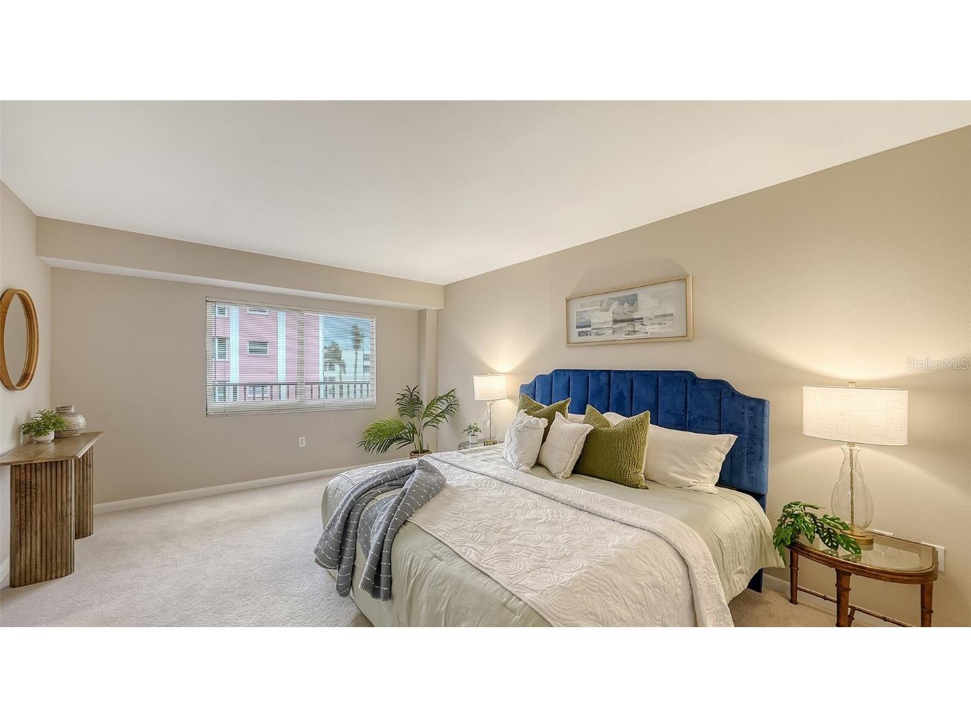 11 Sunset Drive #303 Sarasota FL 34236 A4642099 image30