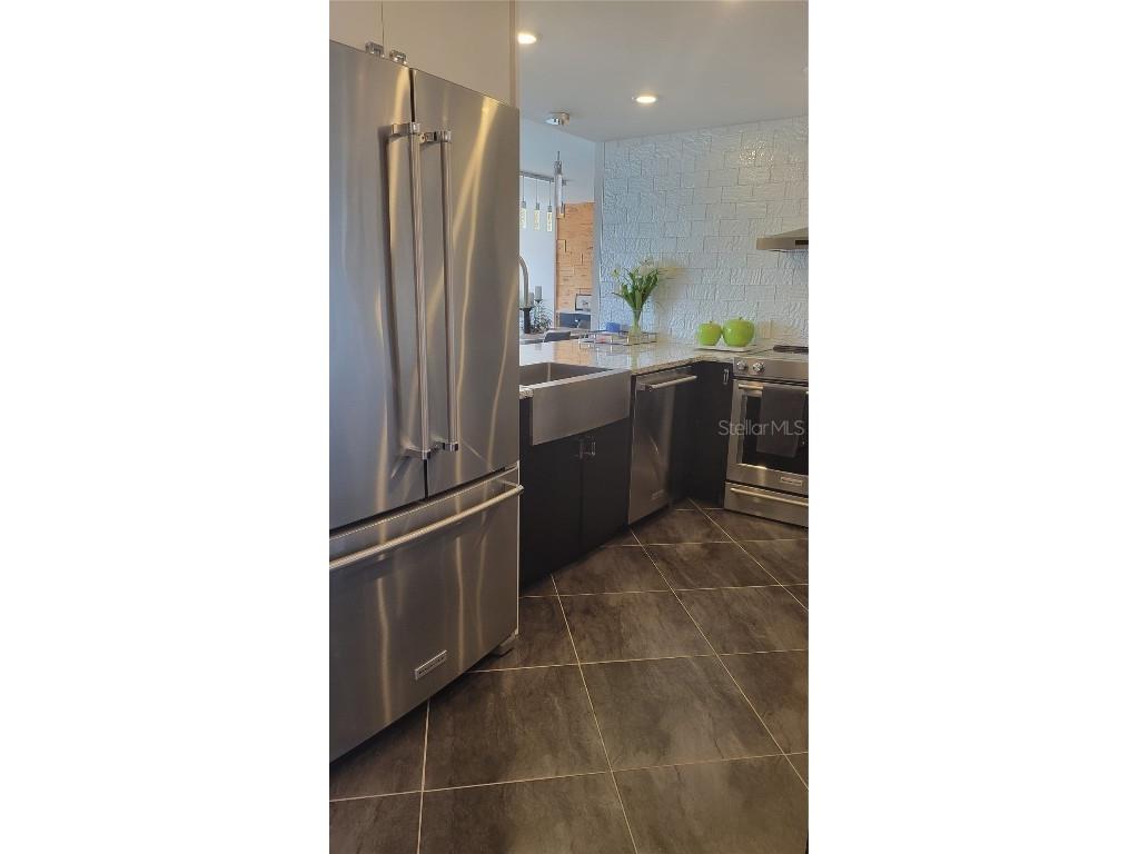 11 Sunset Drive #304 Sarasota FL 34236 - SARASOTA BAY A4667216 image5