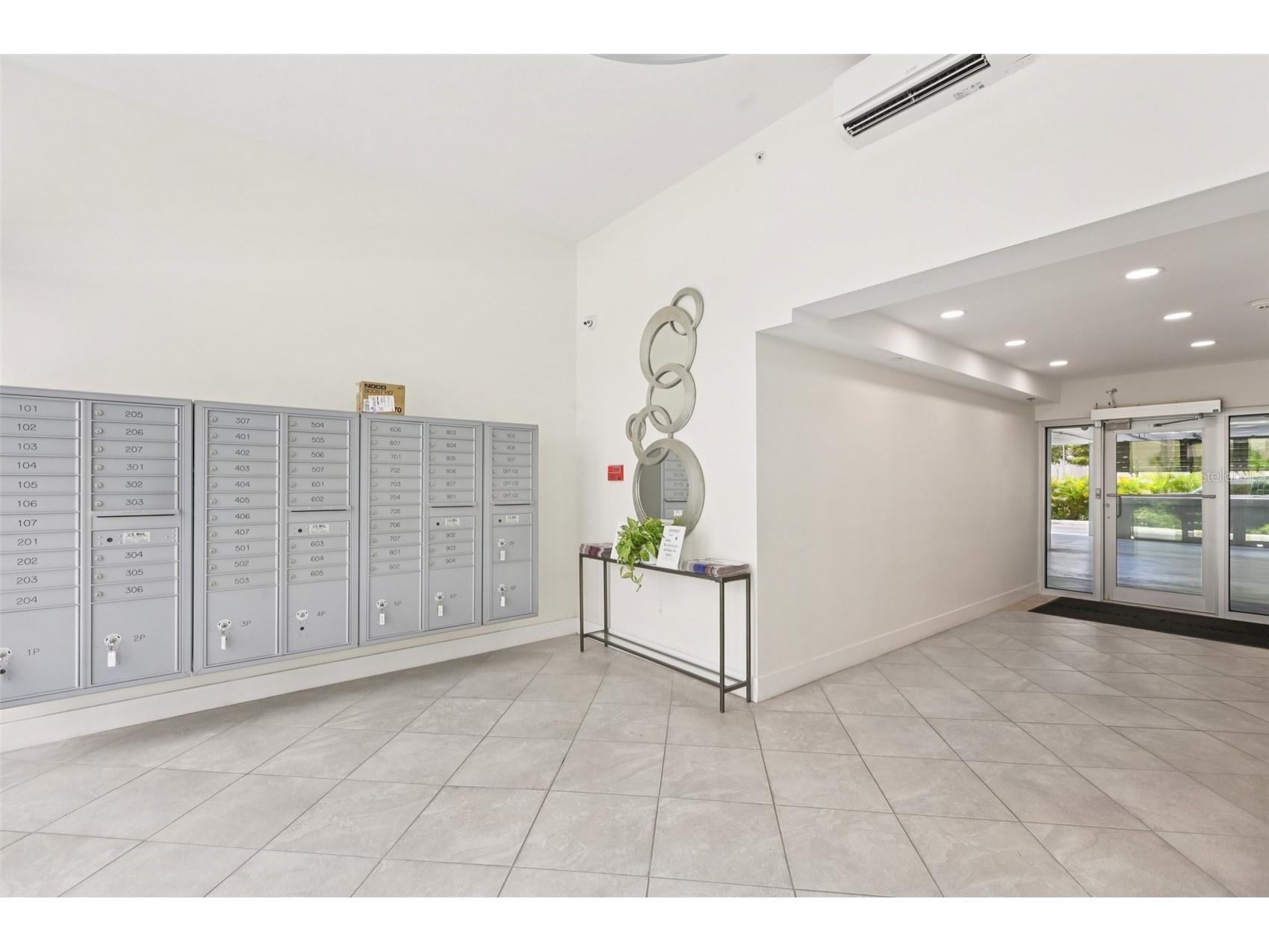 11 Sunset Drive #502 Sarasota FL 34236 - SARASOTA BAY A4680726 image12