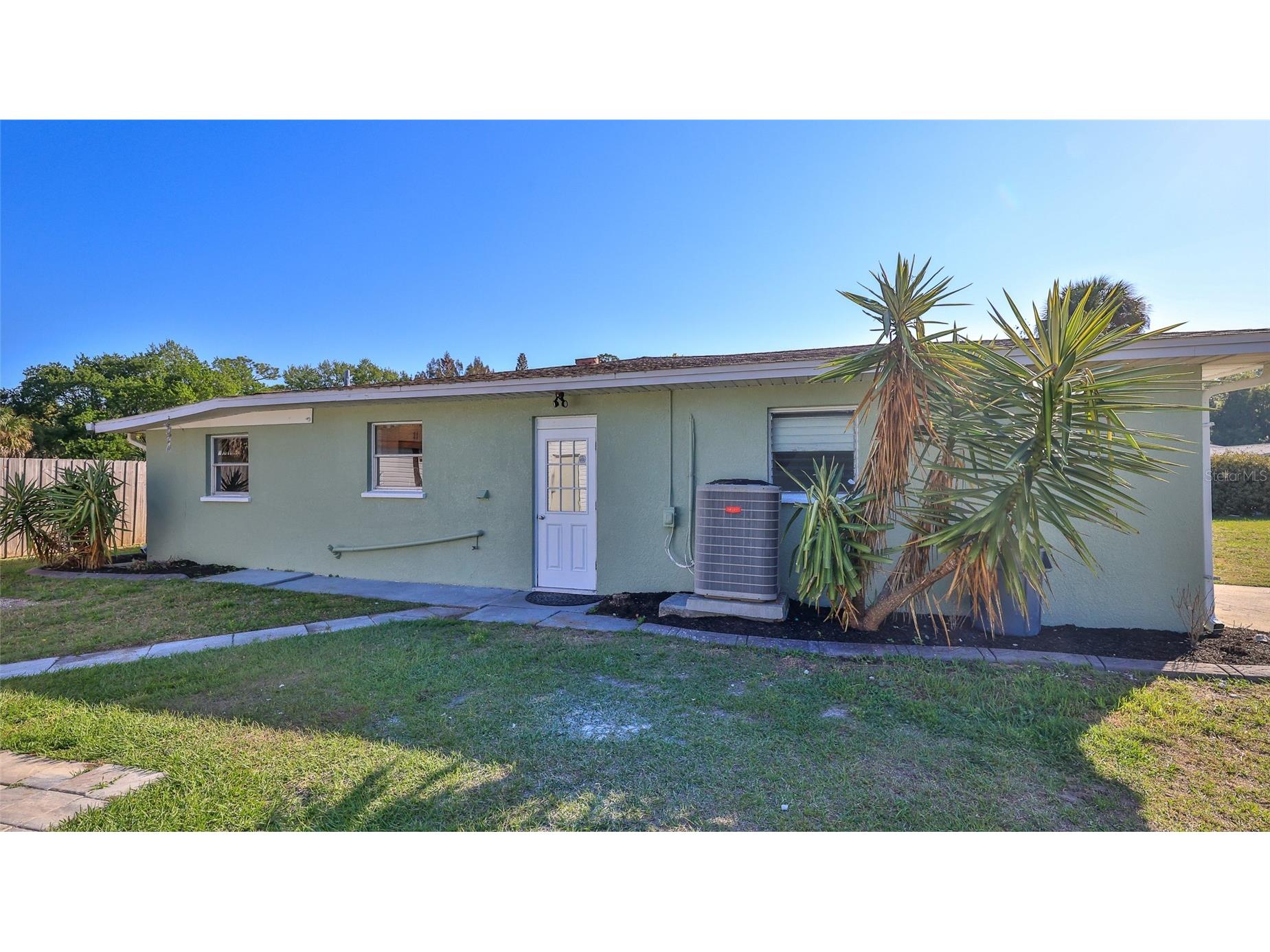11 Swan Avenue New Smyrna Beach FL 32168 NS1087770 image11