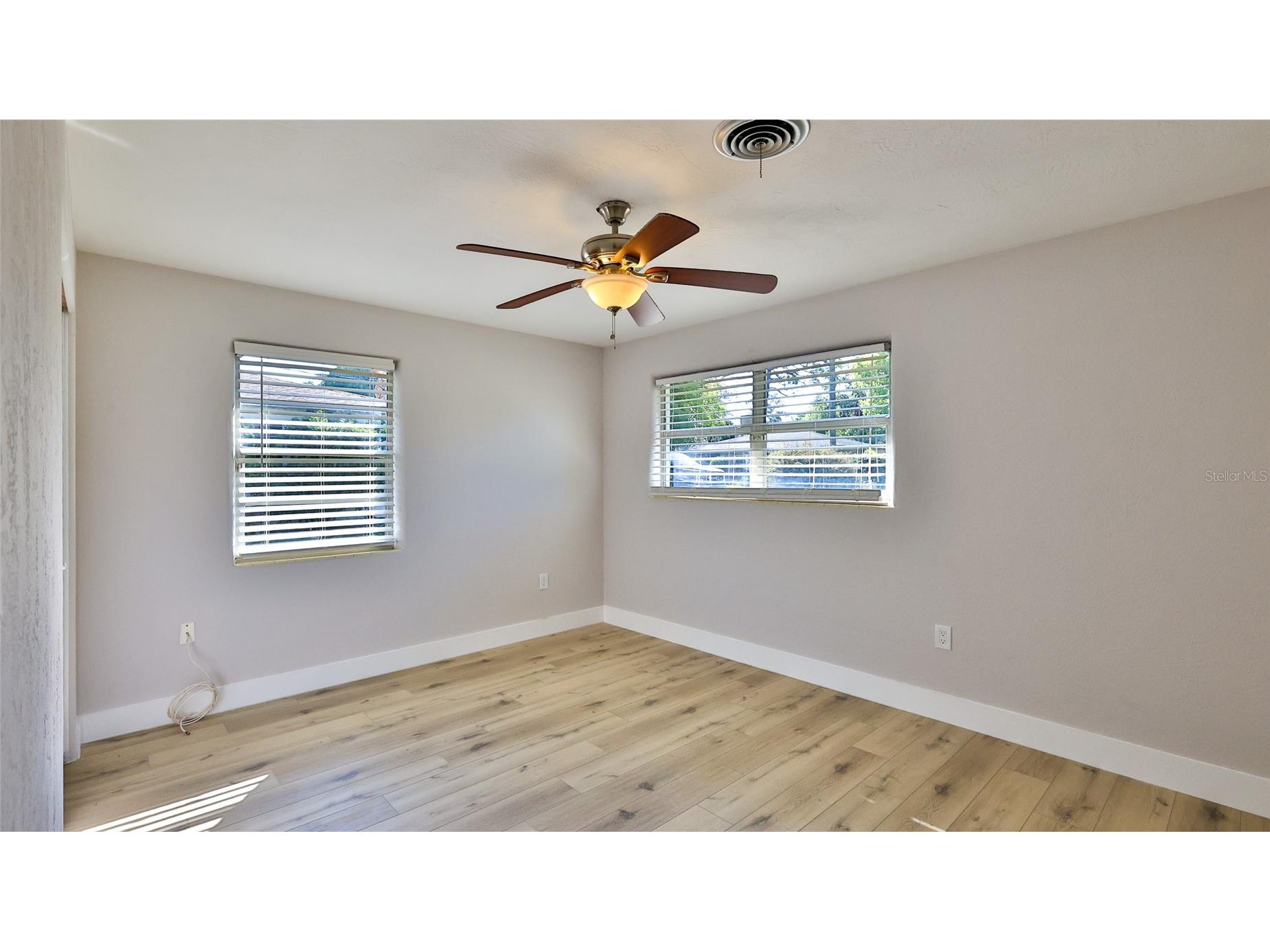 11 Swan Avenue New Smyrna Beach FL 32168 NS1087770 image16