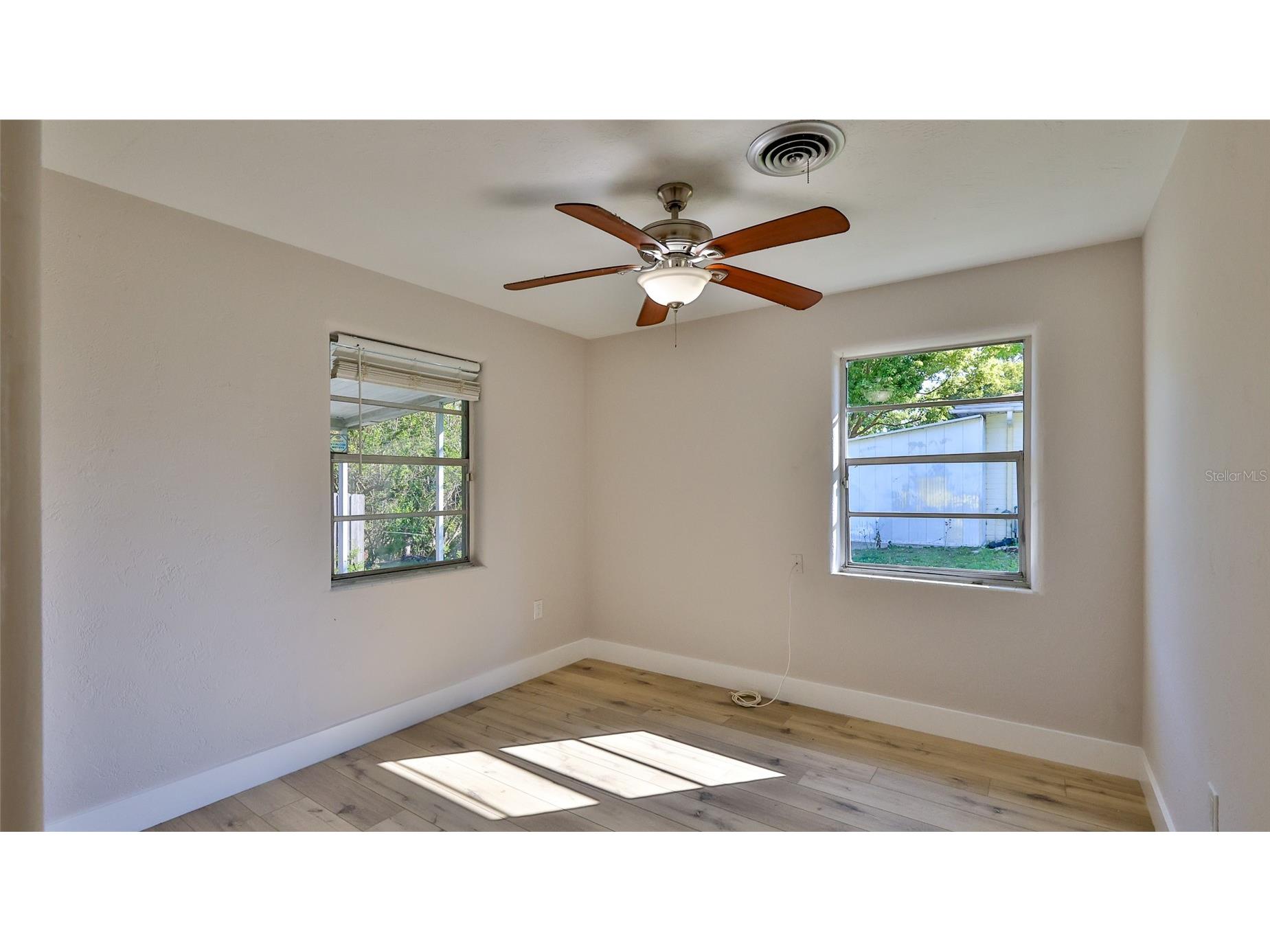 11 Swan Avenue New Smyrna Beach FL 32168 NS1087770 image18