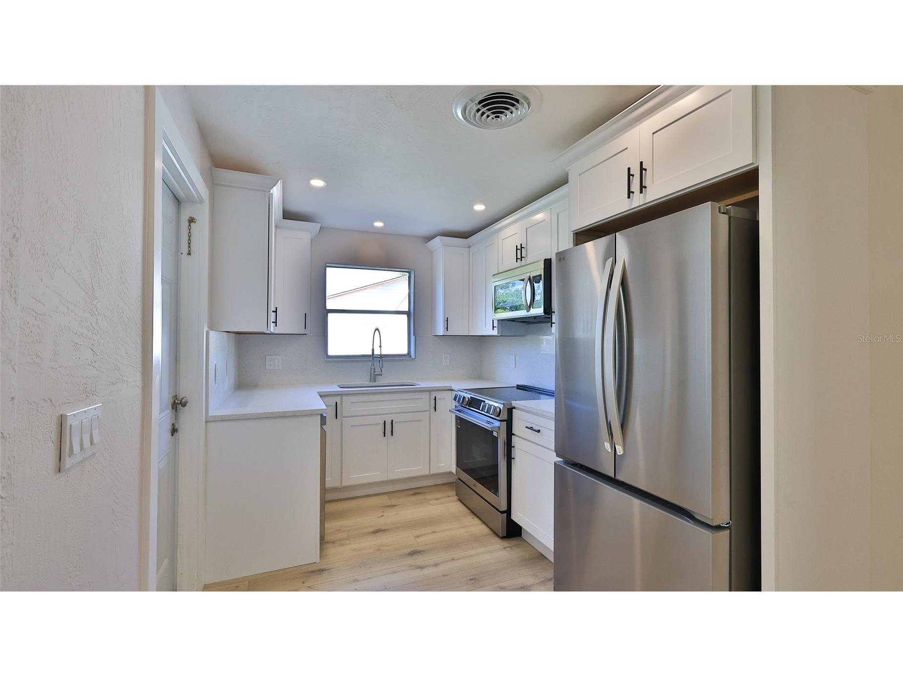 11 Swan Avenue New Smyrna Beach FL 32168 NS1087770 image27