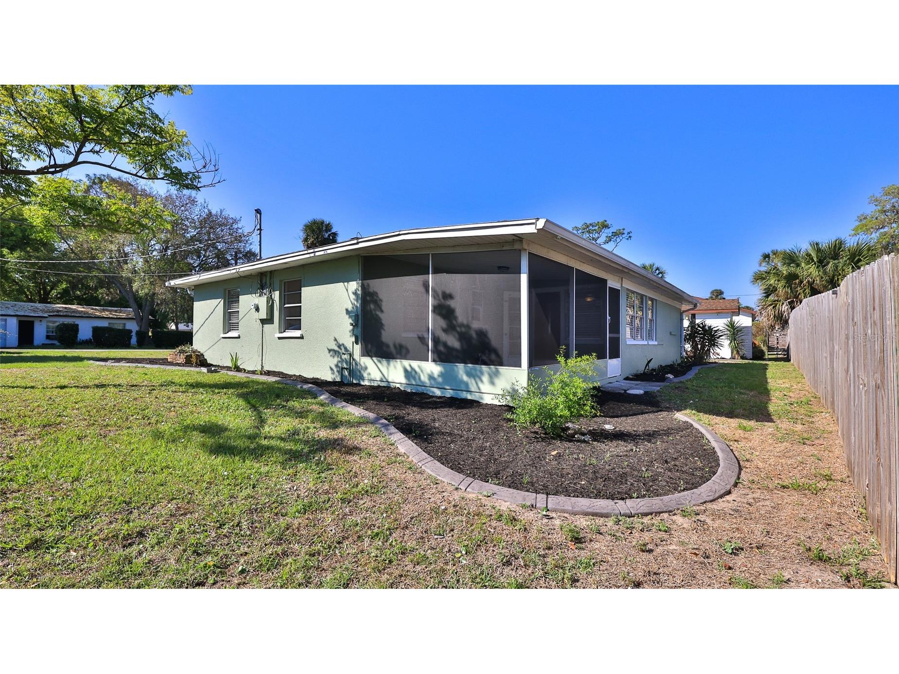 11 Swan Avenue New Smyrna Beach FL 32168 NS1087770 image37