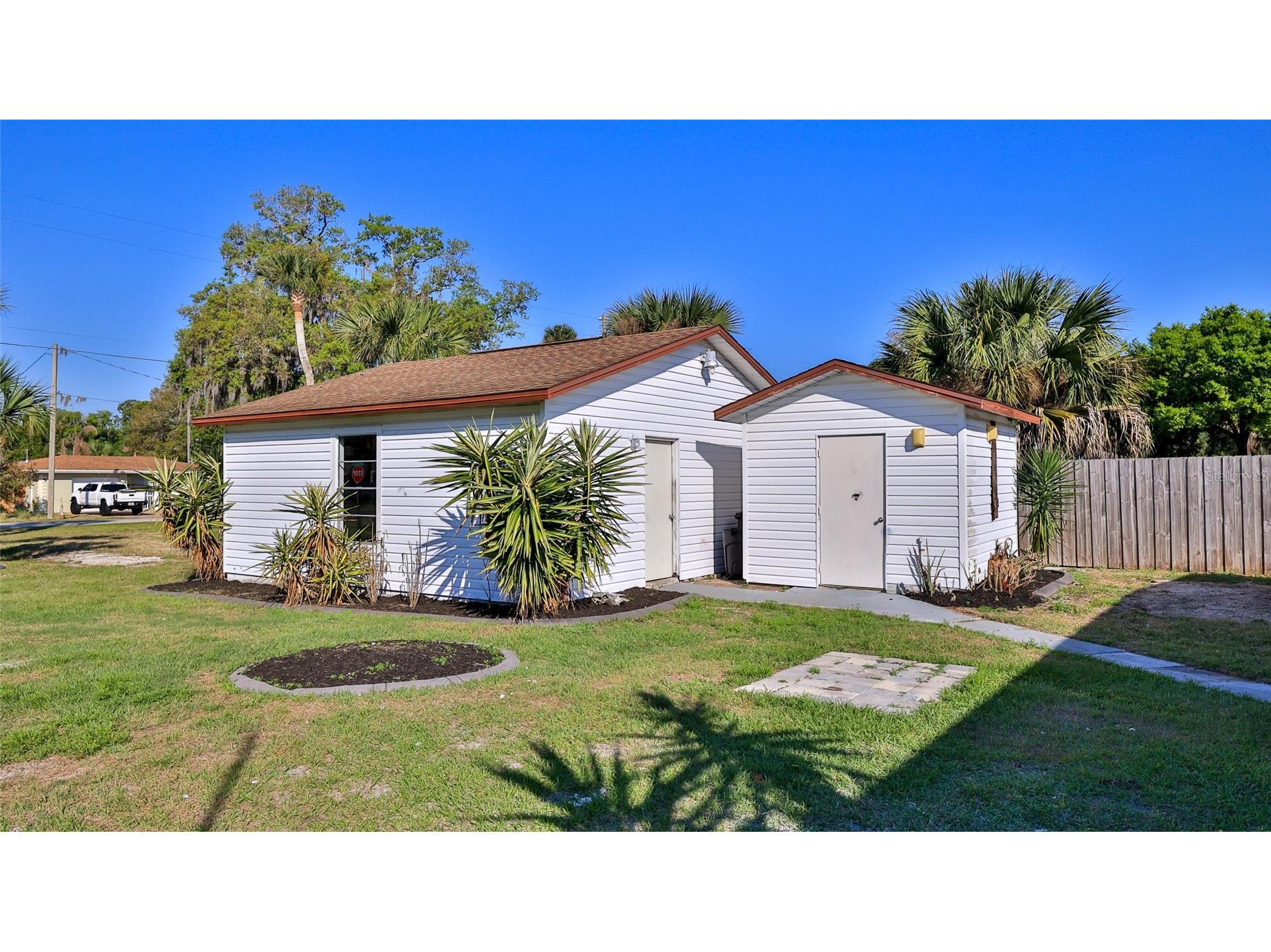 11 Swan Avenue New Smyrna Beach FL 32168 NS1087770 image4