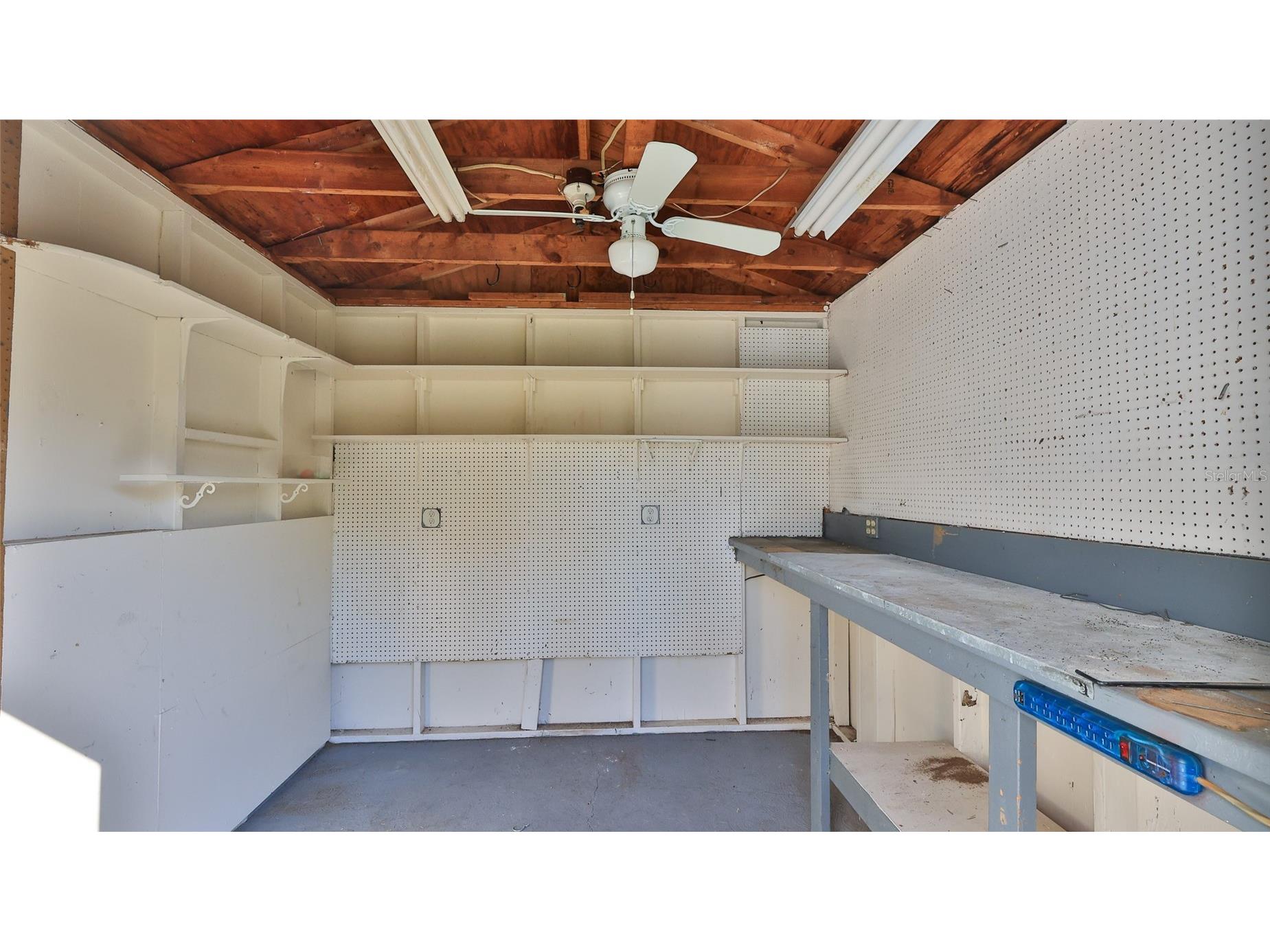 11 Swan Avenue New Smyrna Beach FL 32168 NS1087770 image9