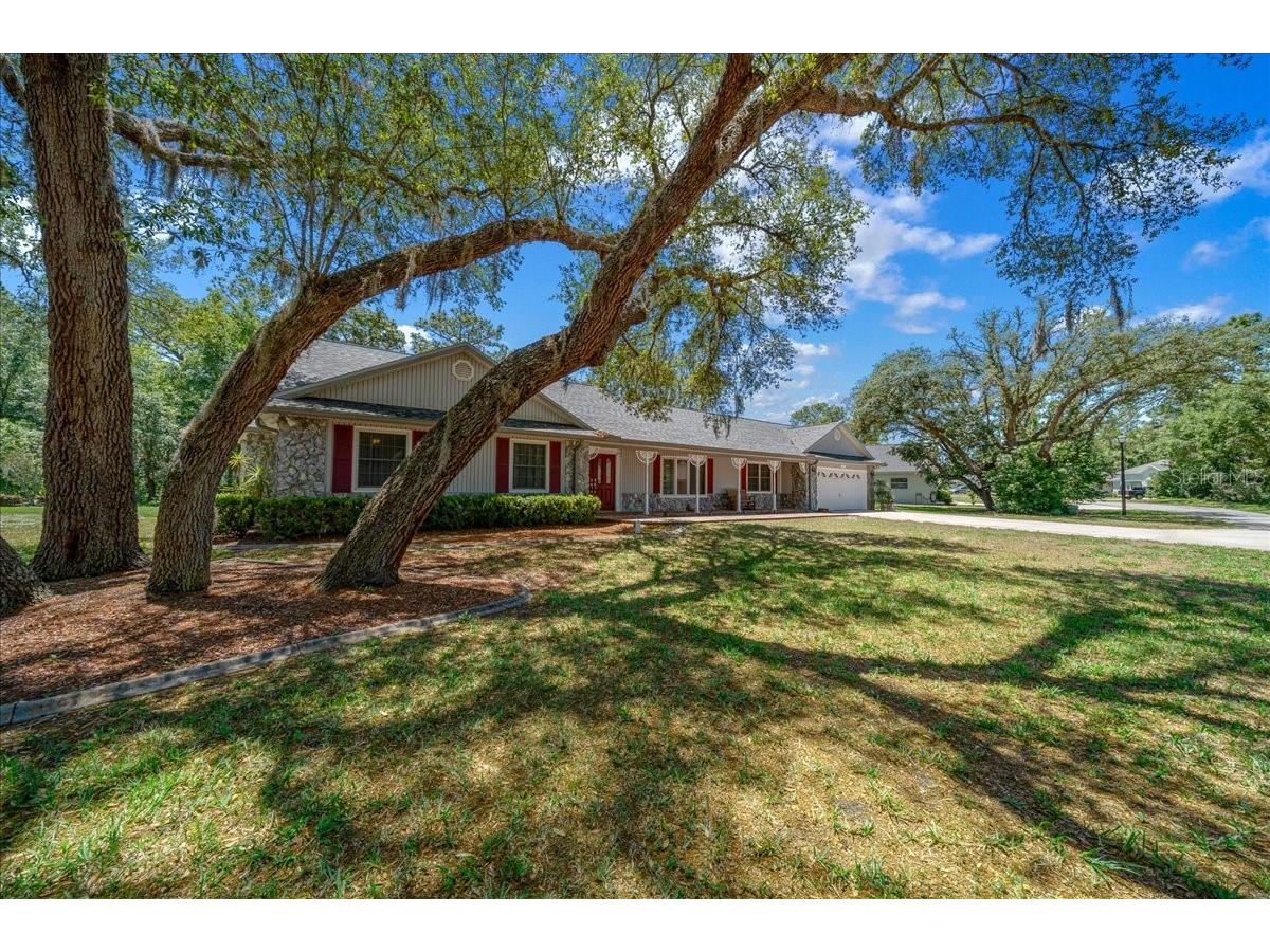 11 Sycamore Court W Homosassa FL 34446 OM724331 image2
