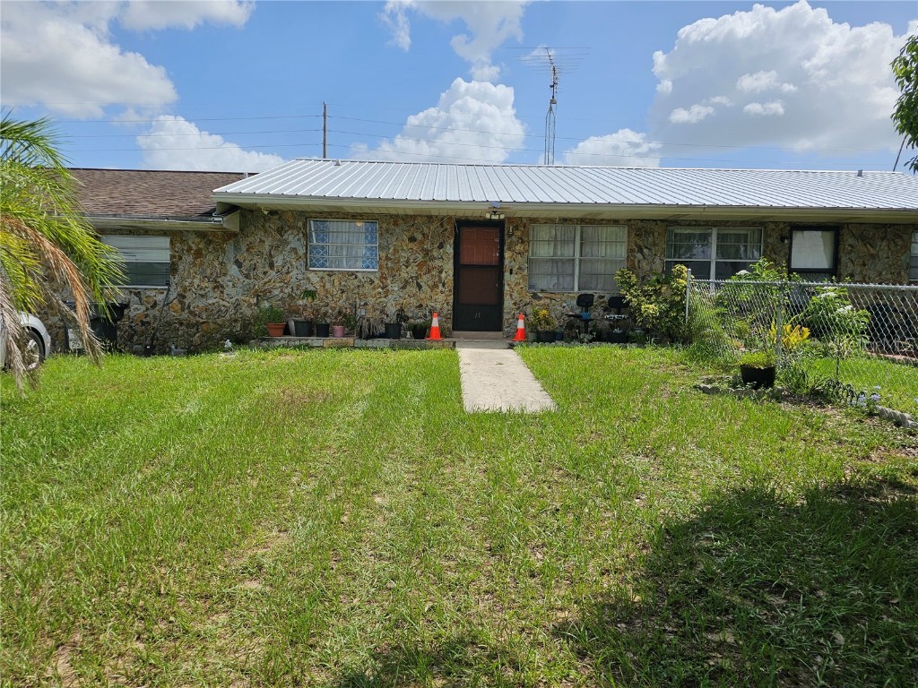 11 W Orange St. Avon Park FL 33825 P4927059 image1