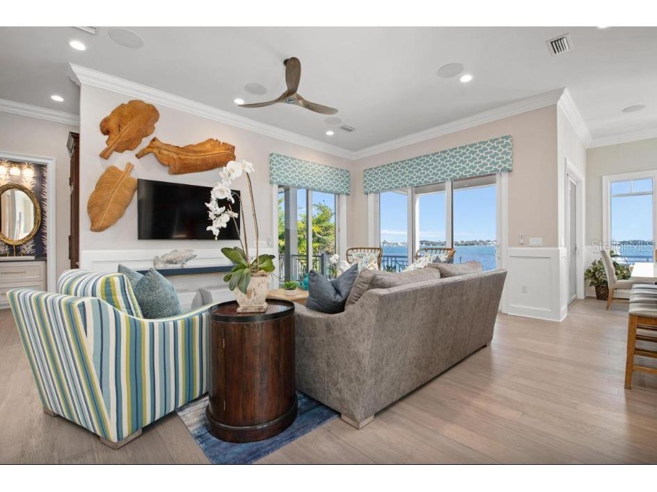 110 10th Street S Bradenton Beach FL 34217 A4683250 image3