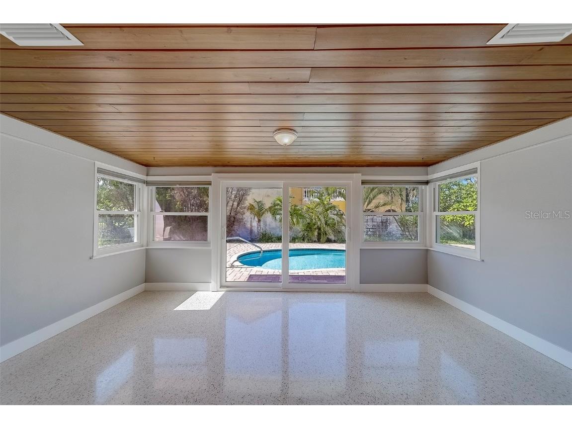 110 21st Street Belleair Beach FL 33786 TB8420469 image27