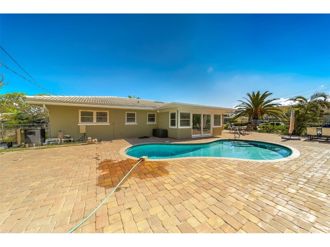 110 21st Street Belleair Beach FL 33786 TB8420469 image39