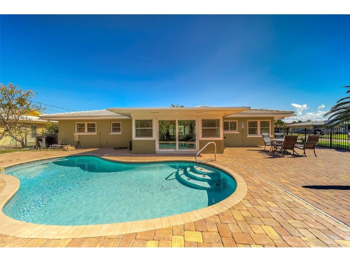 110 21st Street Belleair Beach FL 33786 TB8420469 image40