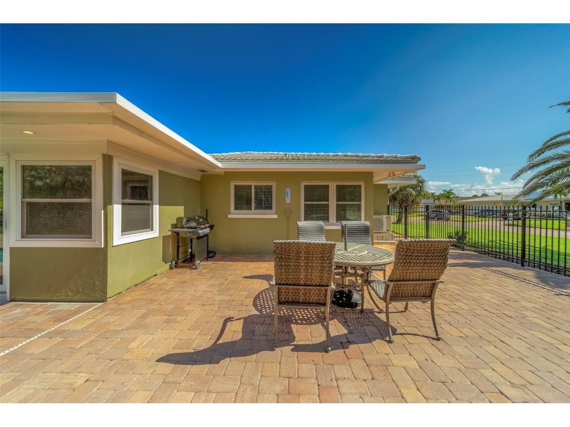 110 21st Street Belleair Beach FL 33786 TB8420469 image42