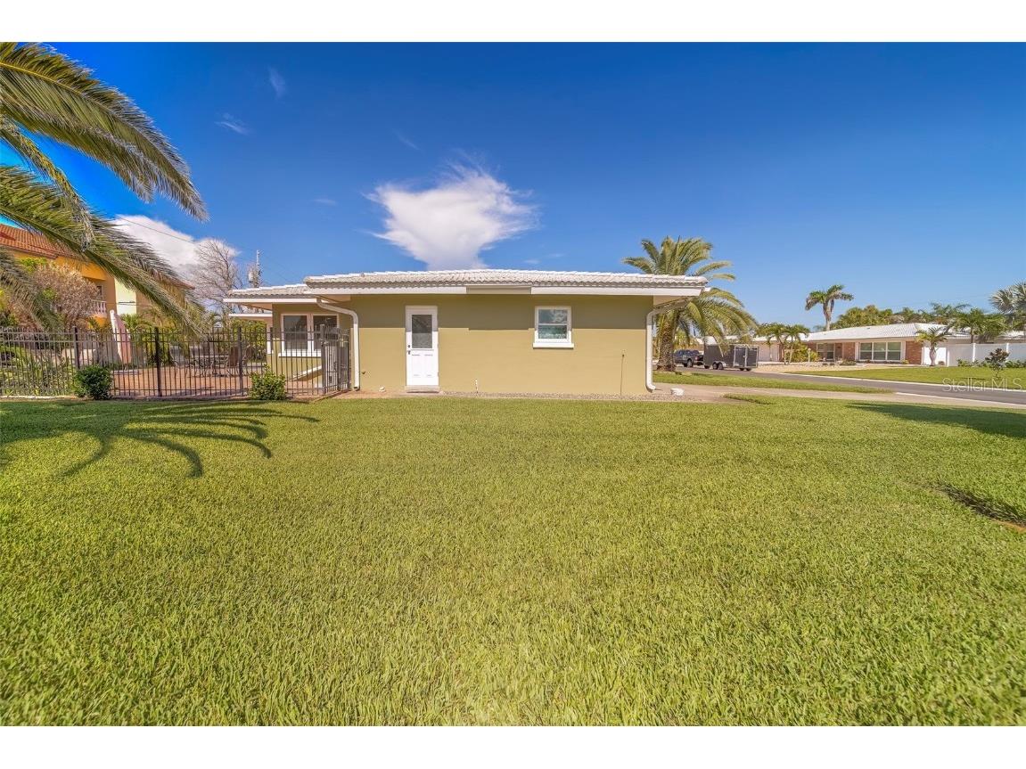 110 21st Street Belleair Beach FL 33786 TB8420469 image48