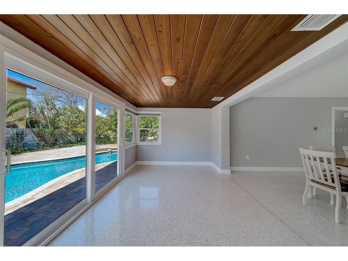 110 21st Street Belleair Beach FL 33786 TB8420469 image5