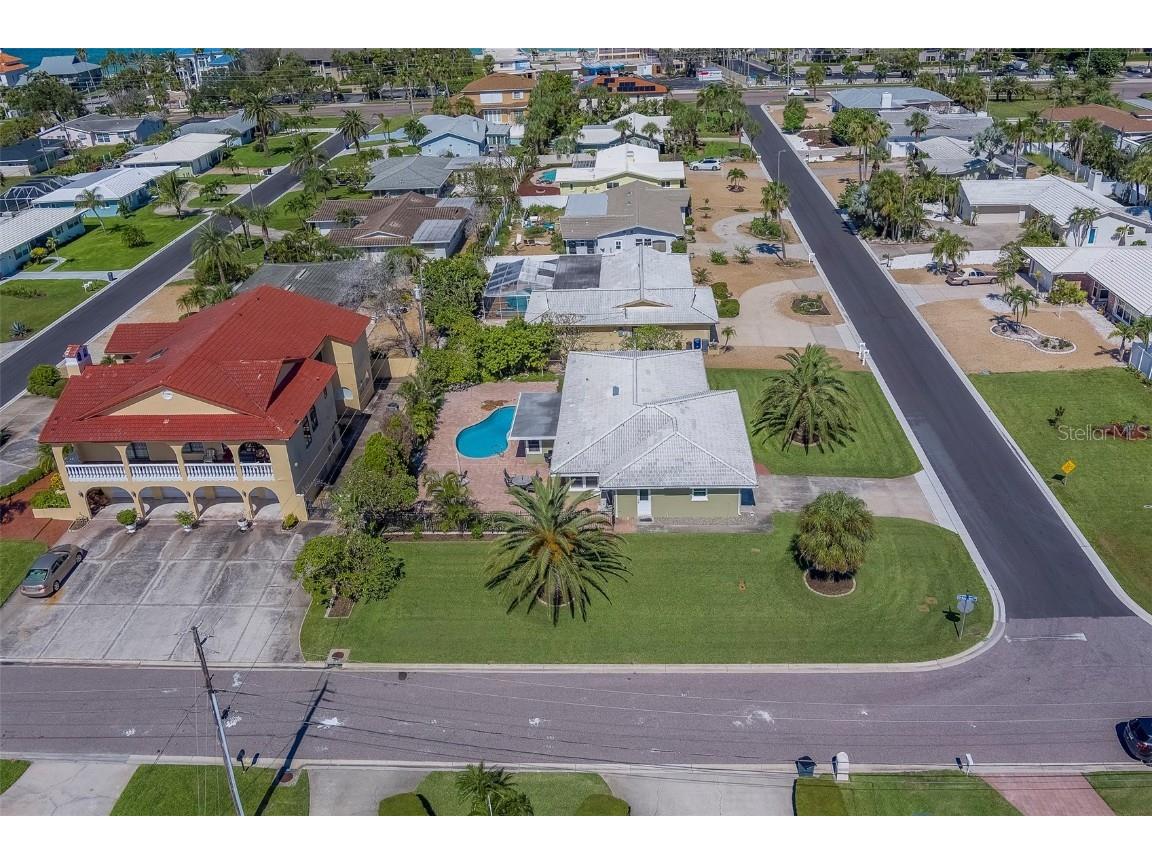 110 21st Street Belleair Beach FL 33786 TB8420469 image59