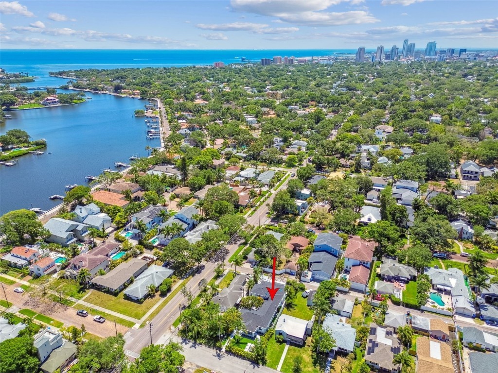 110 28th Avenue N #B Saint Petersburg FL 33704 TB8449770 image46