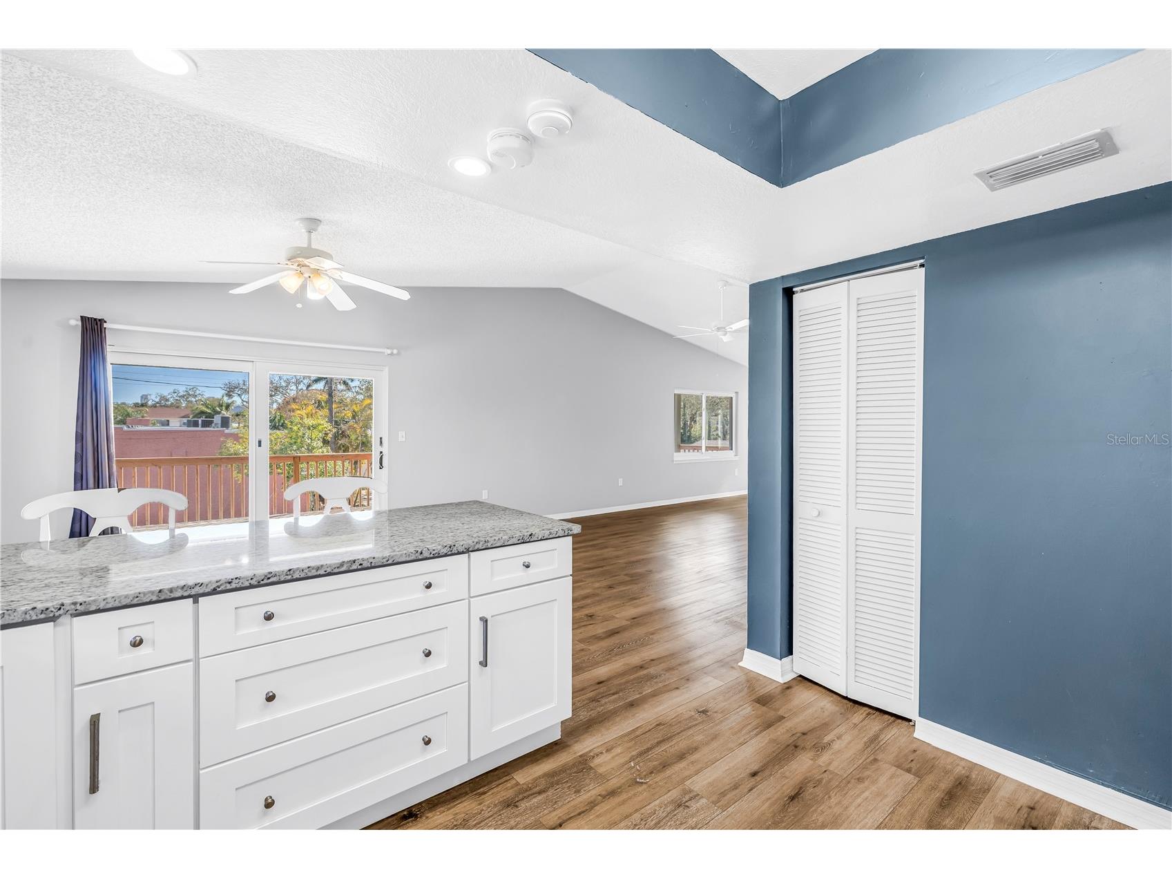 110 29th Avenue N Saint Petersburg FL 33704 TB8468051 image23