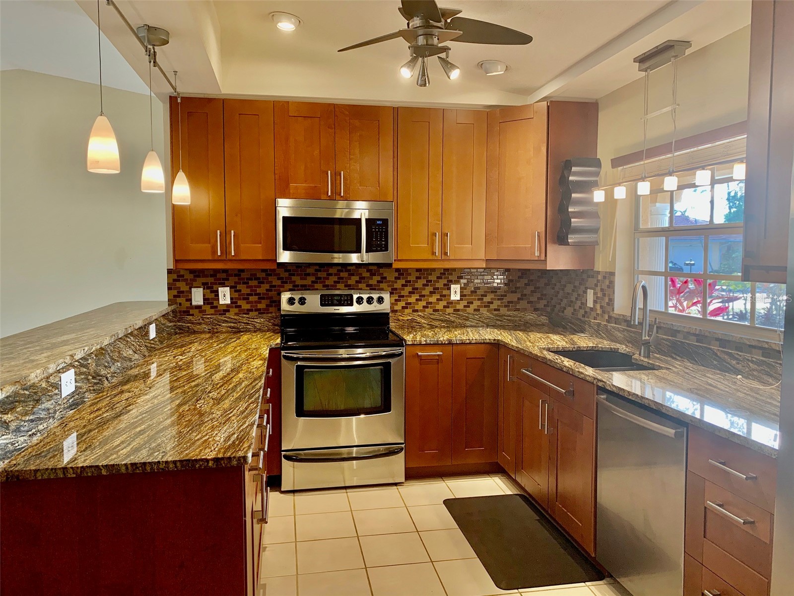 110 49th Court E Palmetto FL 34221 A4695713 image11