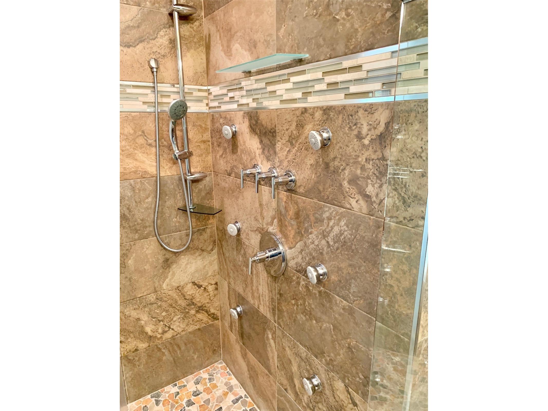 110 49th Court E Palmetto FL 34221 A4695713 image21