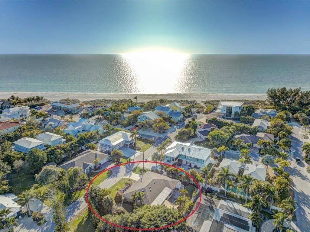 110 49th Street Holmes Beach FL 34217 A4557655 image1