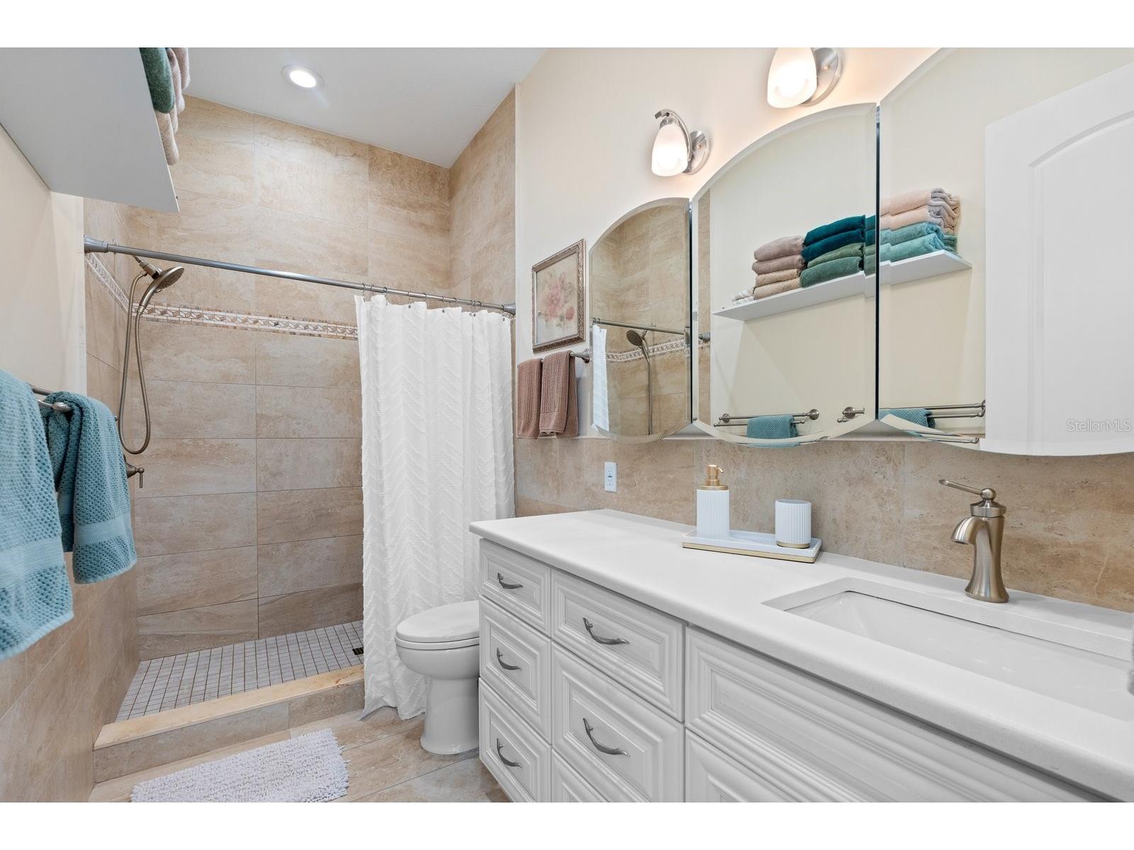 110 6th Street S Bradenton Beach FL 34217 A4674743 image17