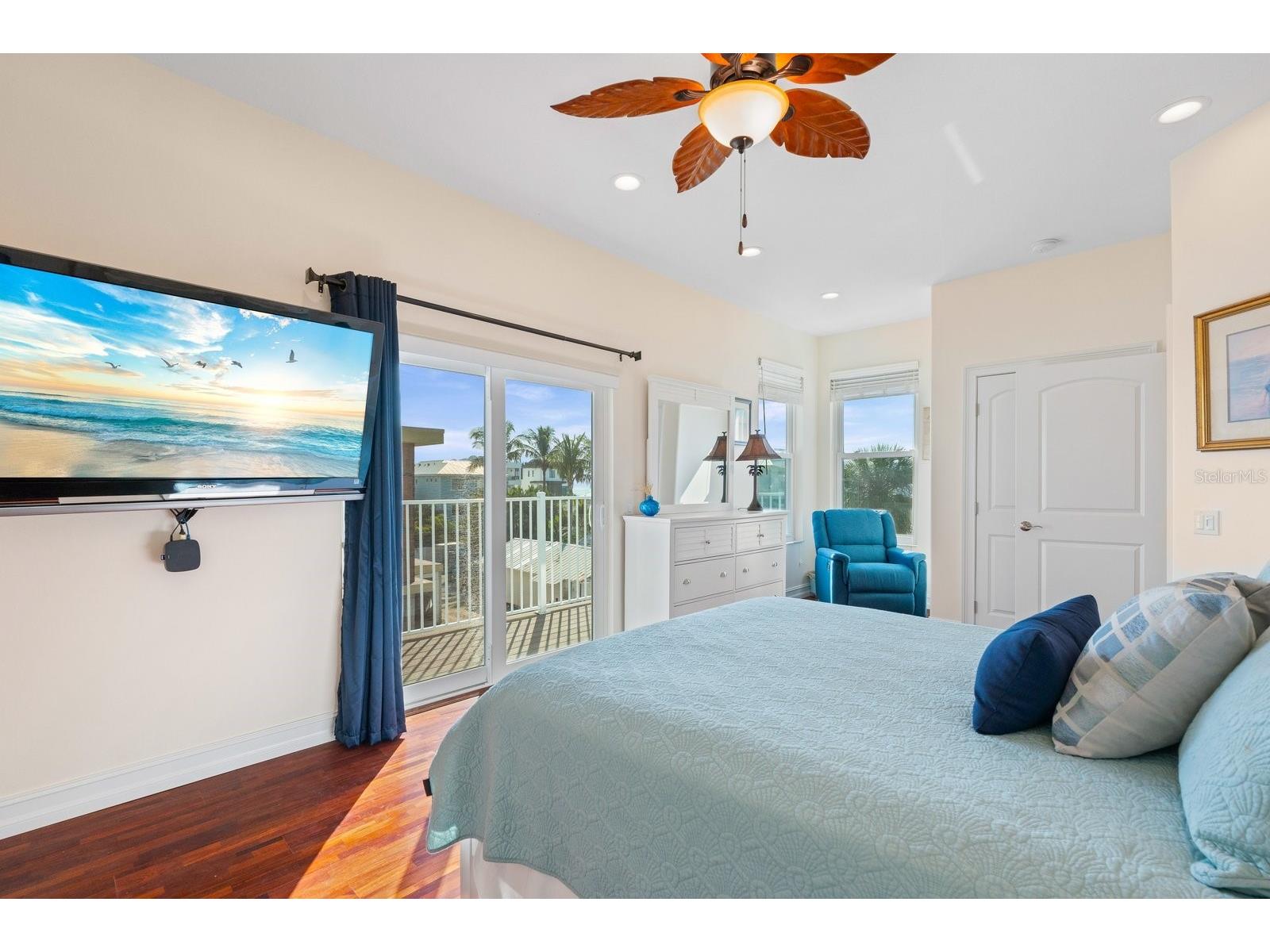 110 6th Street S Bradenton Beach FL 34217 A4674743 image19