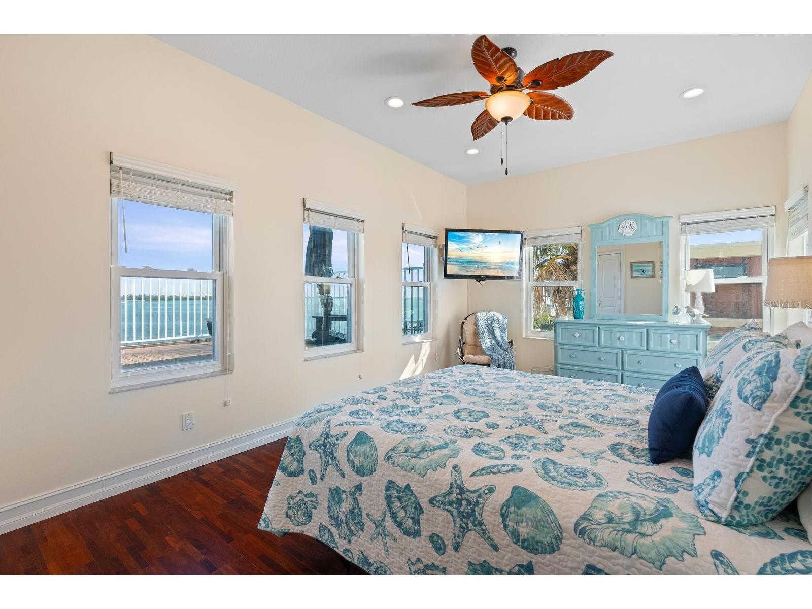 110 6th Street S Bradenton Beach FL 34217 A4674743 image22