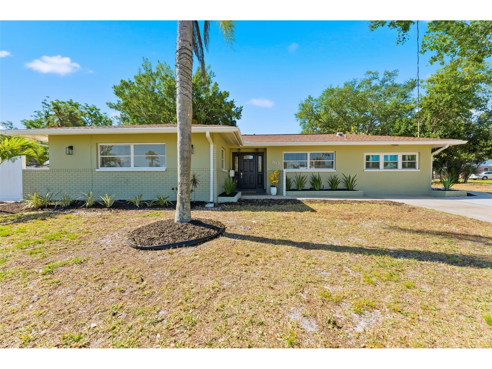 110 92nd Avenue NE Saint Petersburg FL 33702 TB8494830 image1